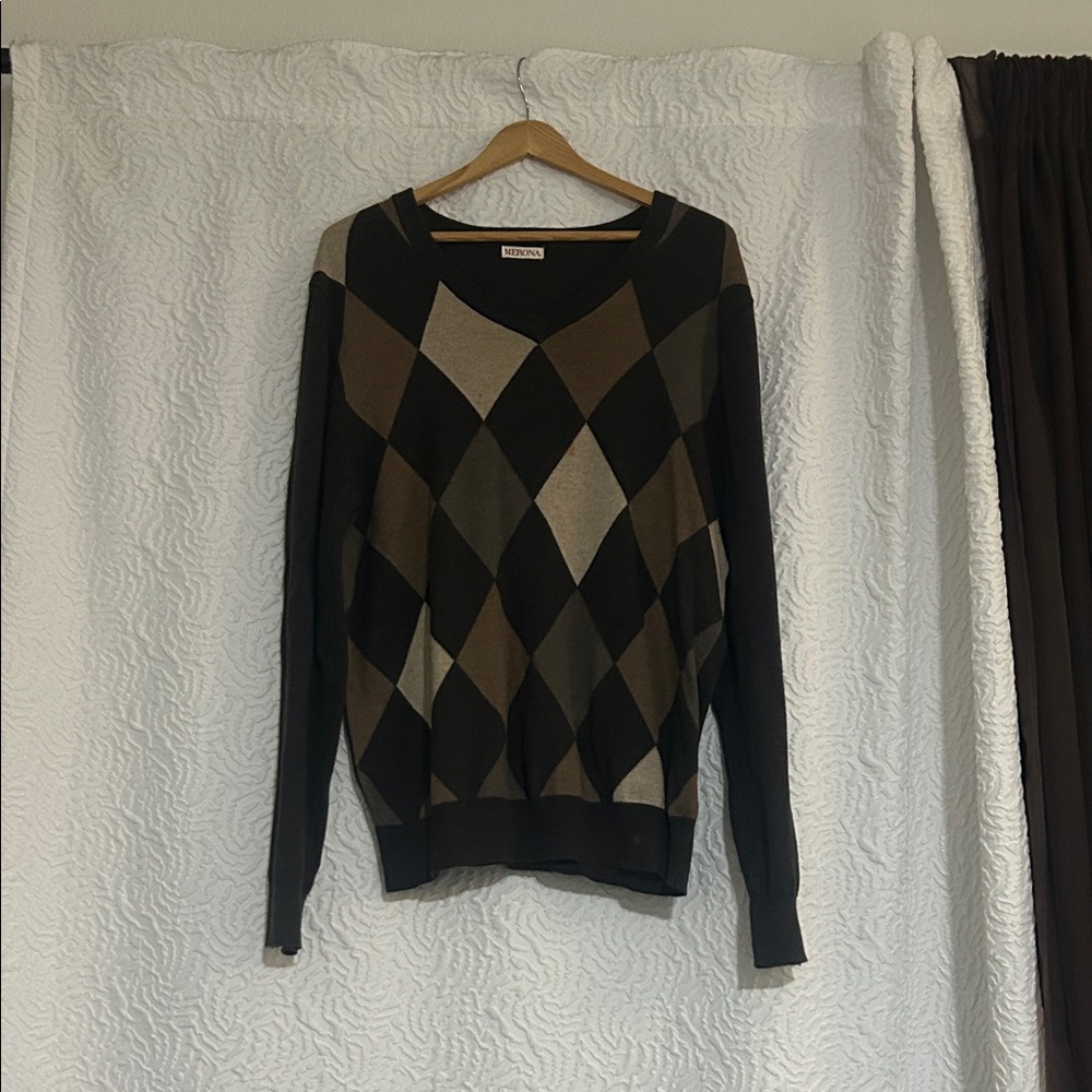 Merona V-Neck Sweater - Black and Brown Argyle